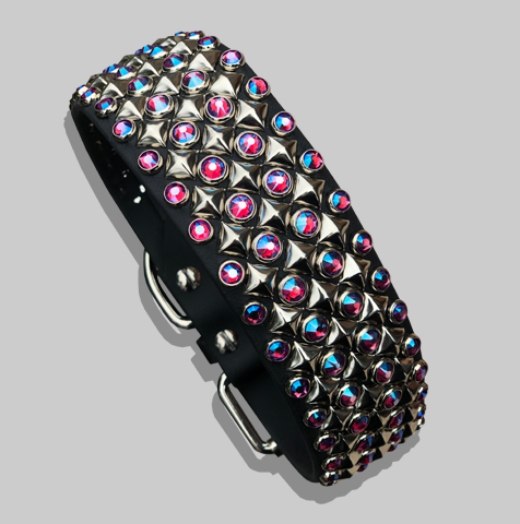 HOW TO ORDER CUSTOM COLLARS + LEASHES