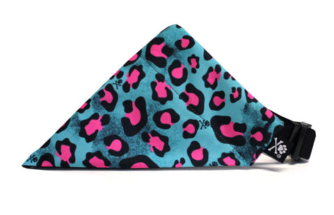 Wild Leopard Bandana (Nylon Collar Not Included)